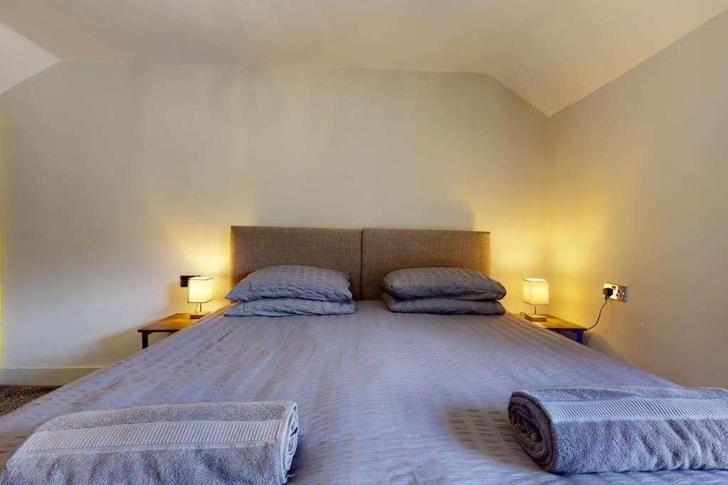 Neat Retreat Graig Pontypridd Villa ภายนอก รูปภาพ